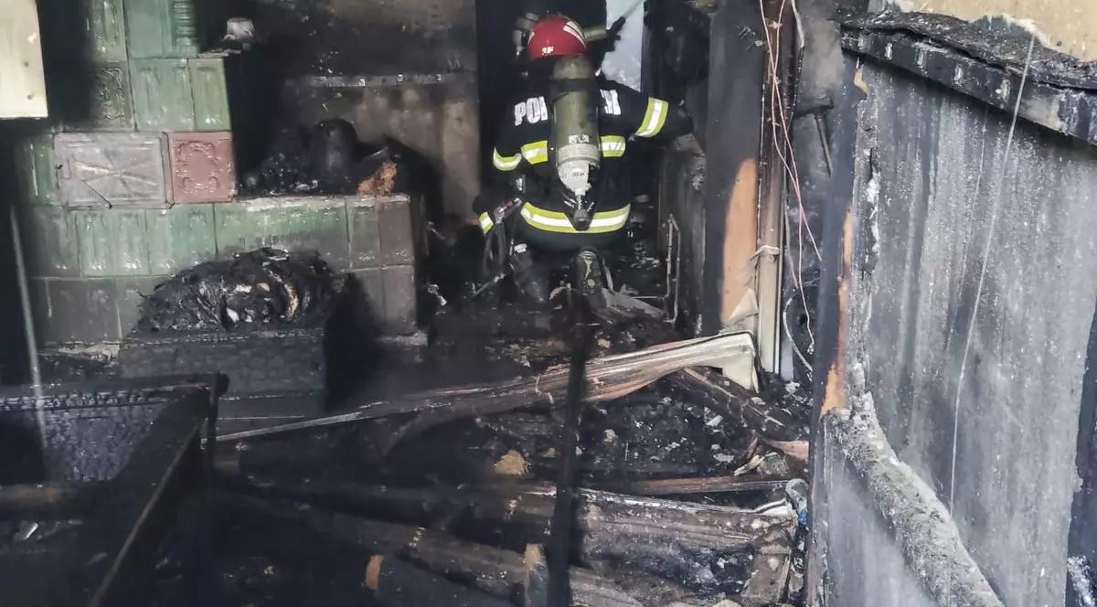 Un bărbat a murit în urma unei explozii urmate de un incendiu puternic, în Galați. Victima avea arsuri pe 90% din suprafața corpului