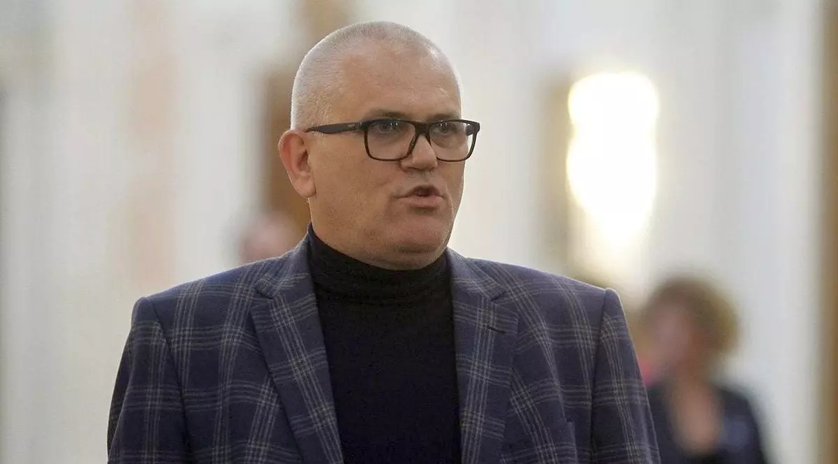 Sociologul Marius Pieleanu se confruntă cu noi acuzații de hărțuire sexuală după 25 de ani