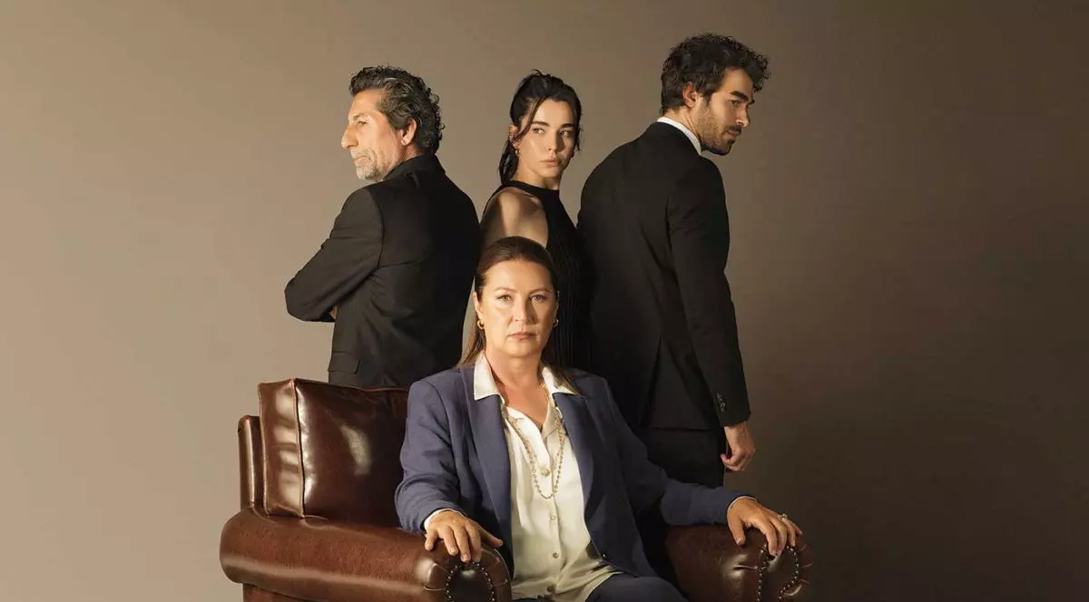 Actorii din serialul „Minciuni de familie”, difuzat de Kanal D