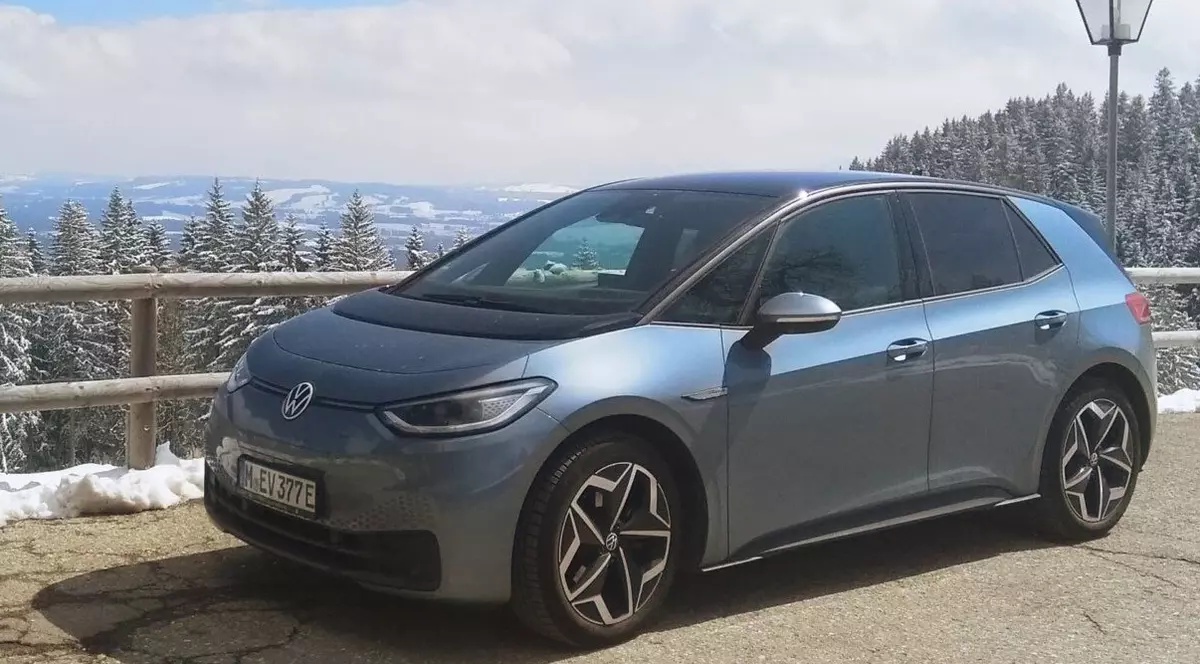 Modelul Volkswagen ID.3 electric. Foto: Autoplus.