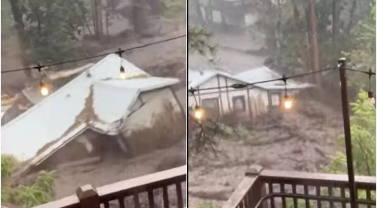 O casă albă este luată de ape și purtată de râu, în inundațiile devastatoare din Texas, 8 iulie 2025