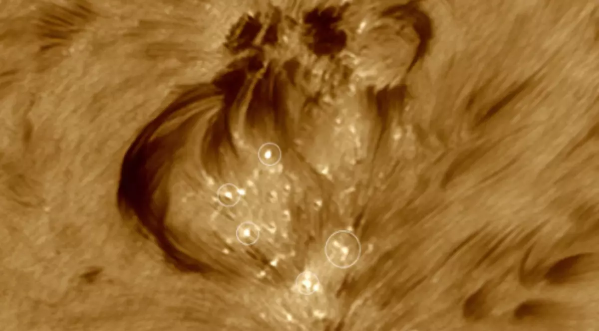 O nouă pată solară dezlănțuie „bombe puternice care se îndreaptă spre Pământ. Foto X