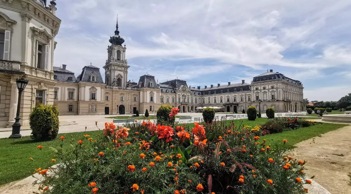 Palatul baroc Festetics din Keszthely, localitate langa lacul Balaton, din Ungaria.