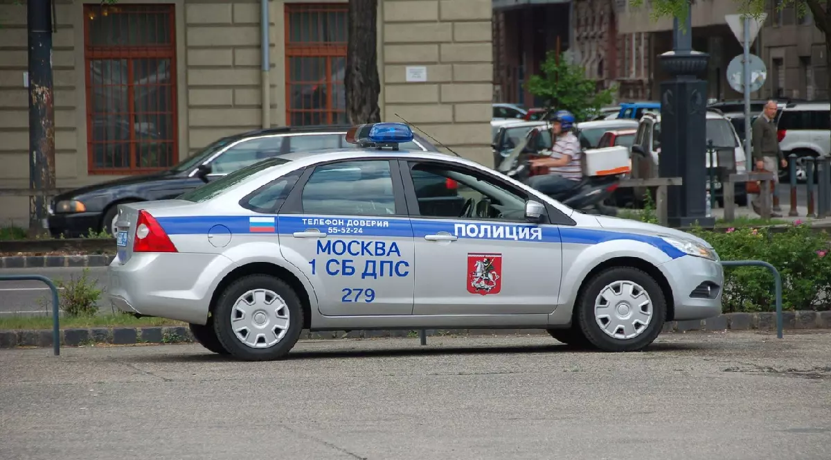 o mașină de poliție din Moscova