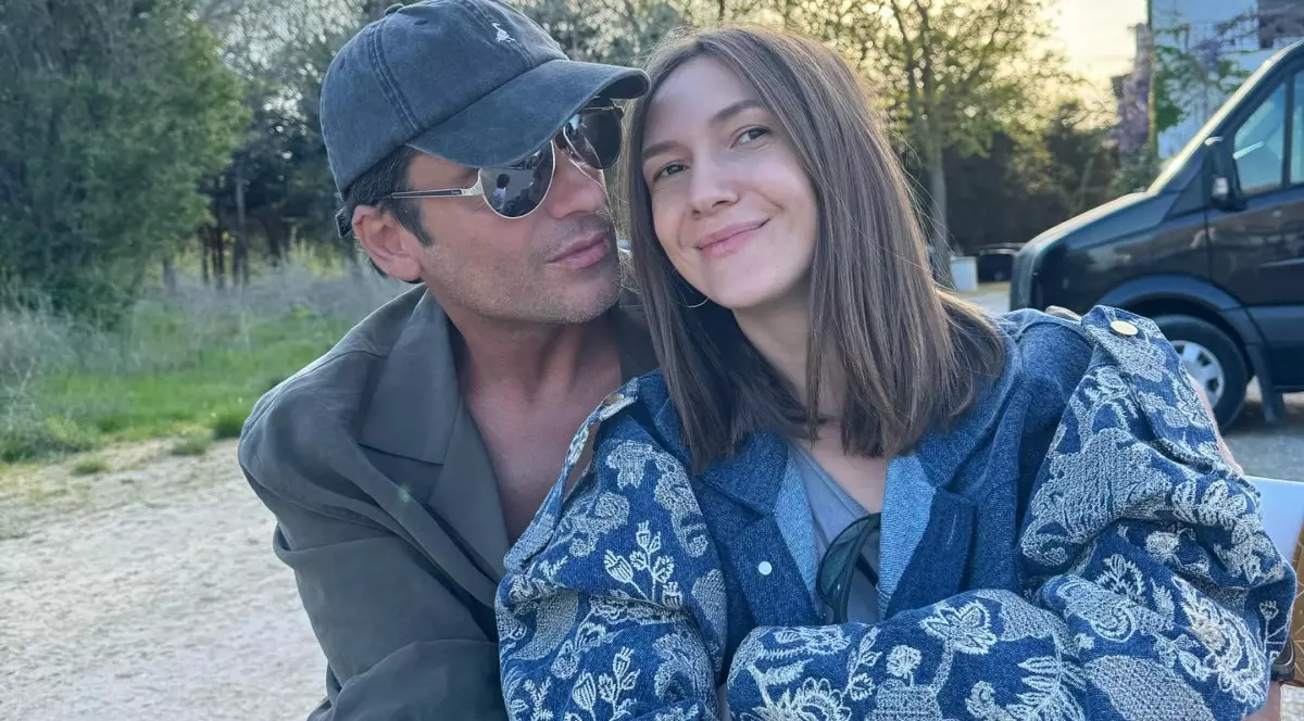 Radu Vâlcan și Adela Popescu s-au mutat la țară
