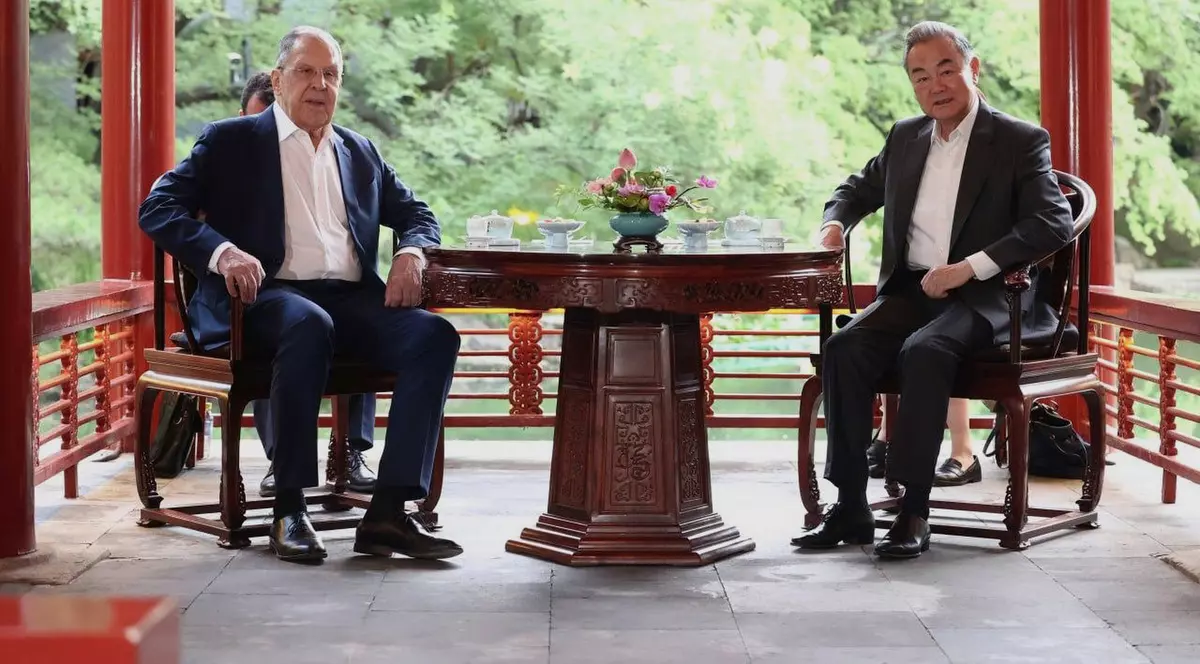 Serghei Lavrov și Wang Yi. Foto Profimedia