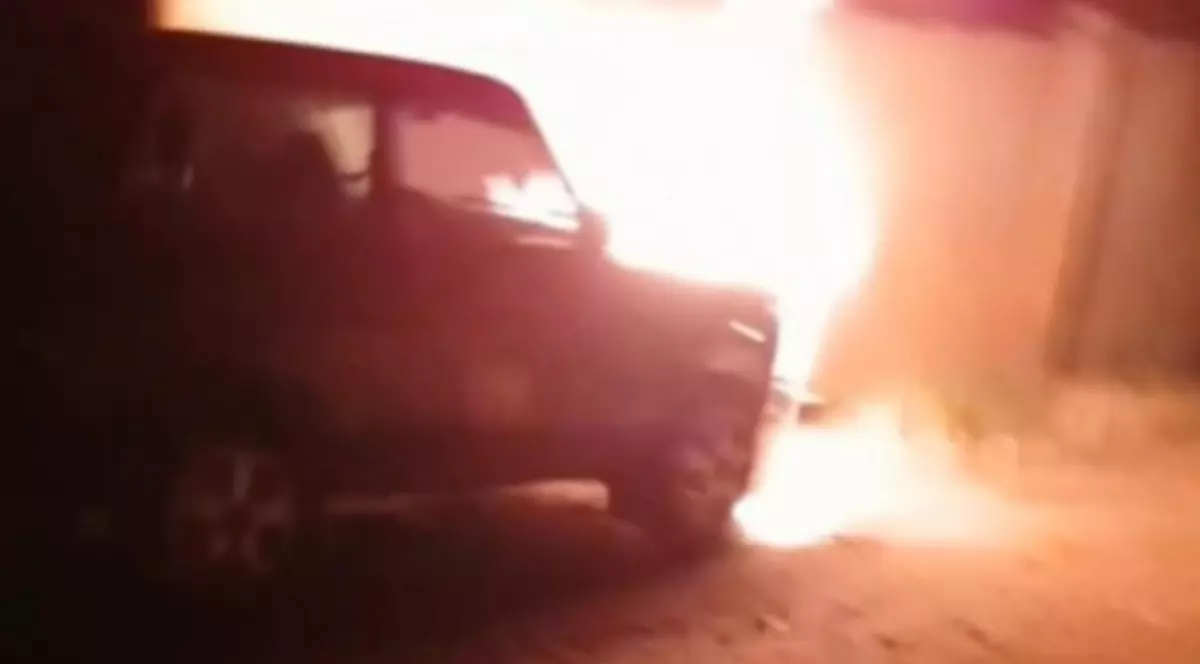 Vehiculul incendiat de partizanii pro-ucraineni pe 13 iulie 2025