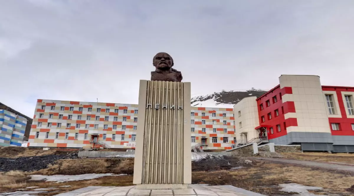 Locul din NATO unde Vladimir Lenin este încă la putere: „Sunt disperată să plec”