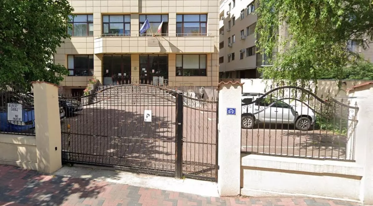 Clădirea Consiliului Național pentru Studierea Arhivelor Securității este pe strada Matei Basarab nr. 55-57, în București