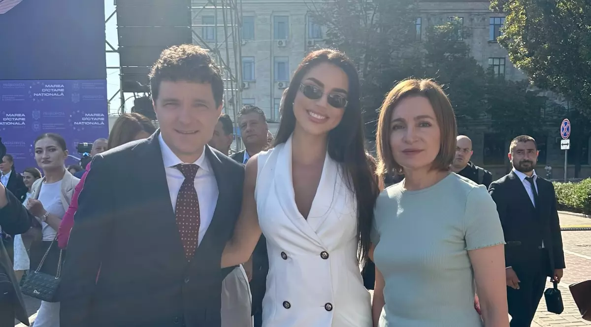 Ispita Cristina Scarlevschi de la Insula Iubirii s-a pozat cu Nicușor Dan și Maia Sandu: „Mă simt recunoscătoare și mândră”. E originară din Republica Moldova