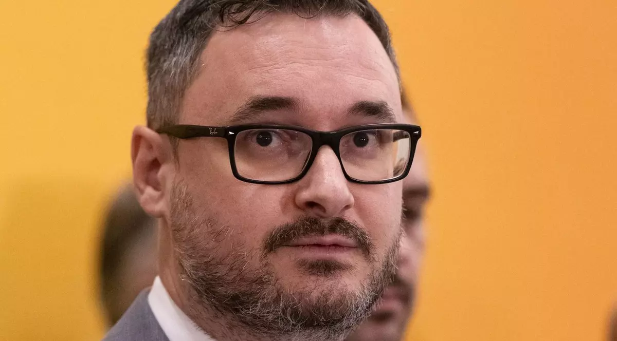 Dan Tanasă este deputat AUR și purtător de cuvânt al partidului condus de George Simion