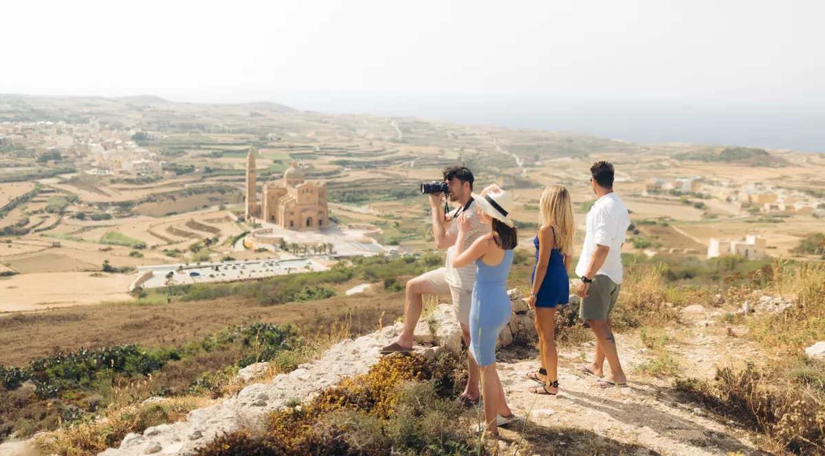 Turisti in Malta, admira privelistea