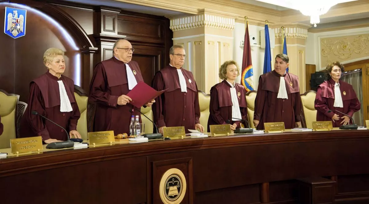 Judecătorii Curții Constituționale