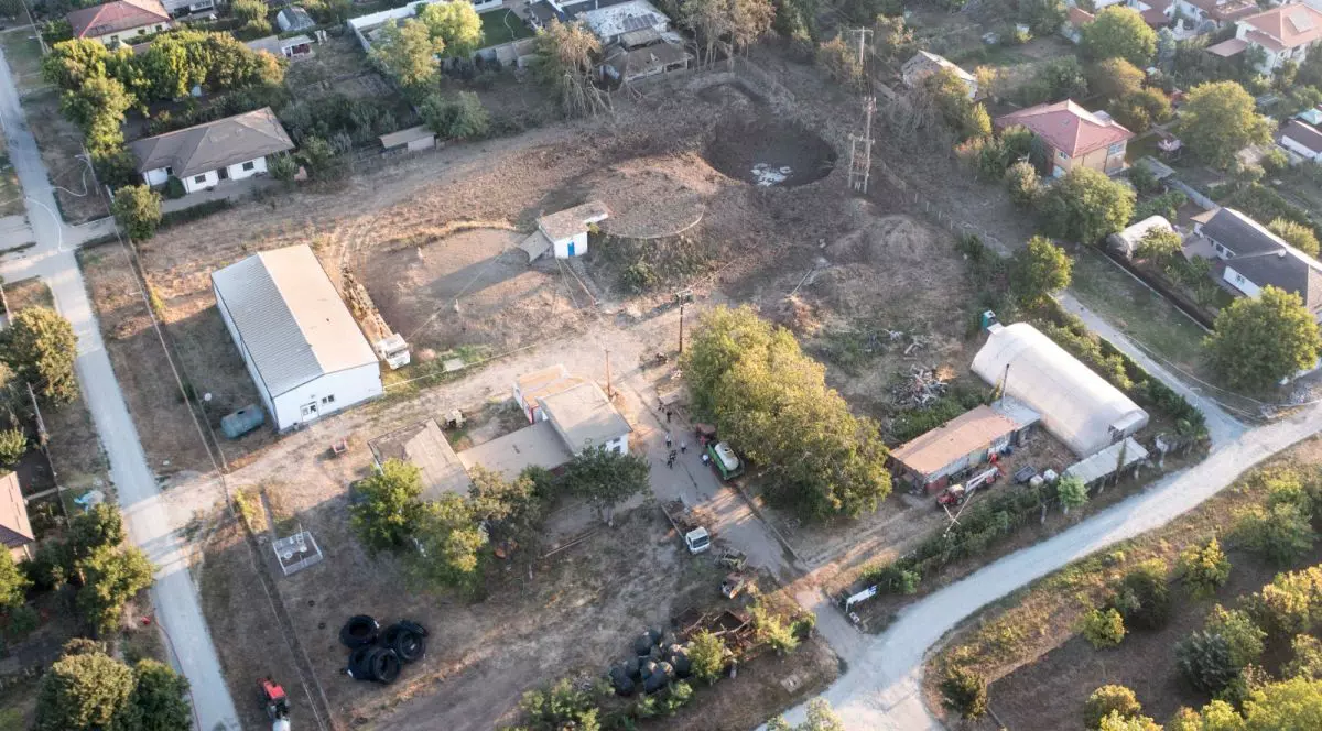 Imagine aeriană a locului în care o pungă cu gaz a explodat și a luat foc la Amara, județul Ialomița, 29 august 2025