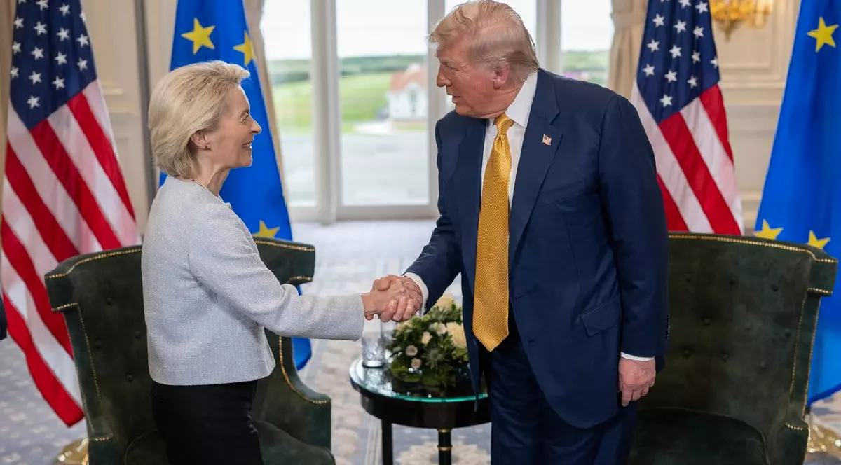 Ursula și Donald Trump in Scoția