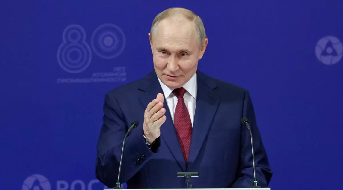 Președintele rus Vladimir Putin ține un discurs în cadrul unei întâlniri