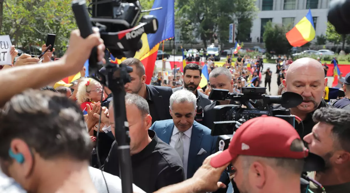 Călin Georgescu, la Tribunalul București. Foto Dumitru Angelescu