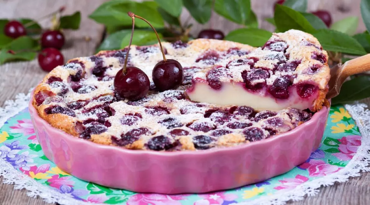 Ce este clafoutis şi cum se prepară - reţete