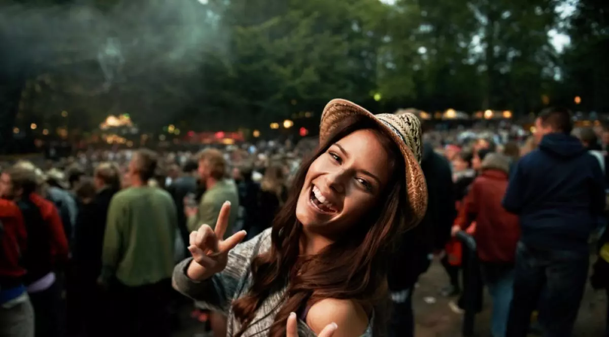 Ce trebuie să ai la tine când mergi la un concert în aer liber