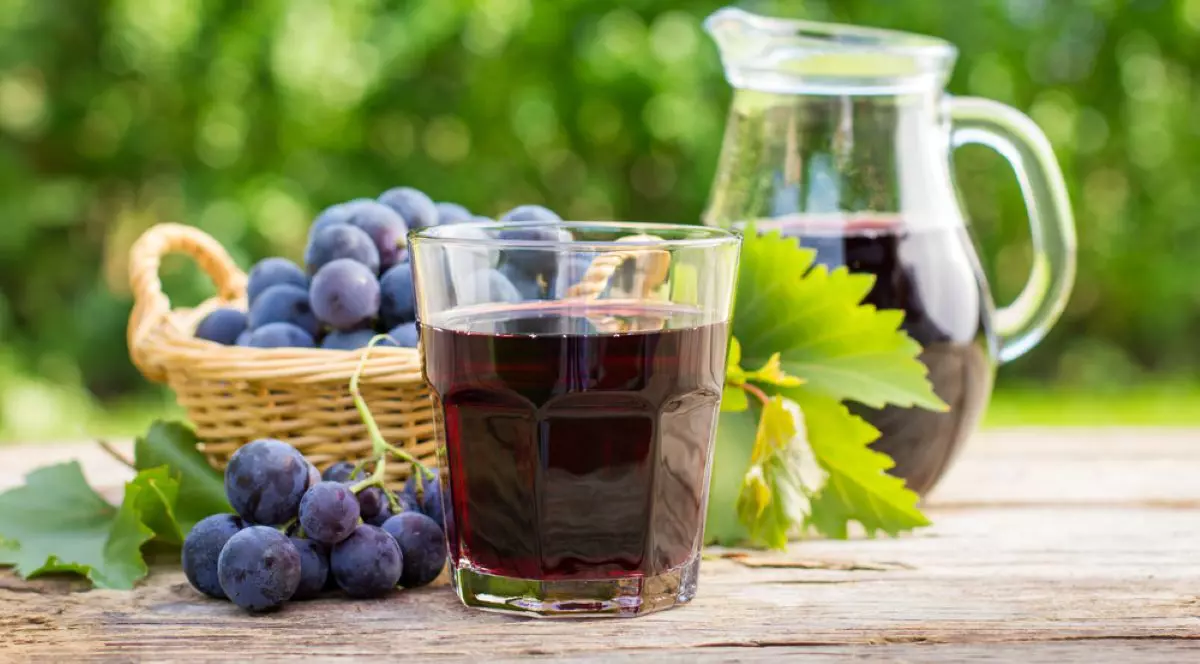 Cum păstrezi mustul mai mult timp, cum îl împiedici să se transforme în vin
