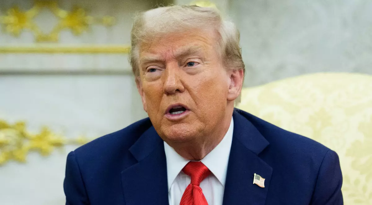 Donald Trump în timp ce vorbește