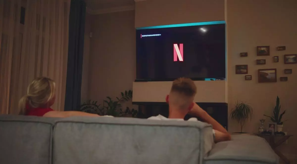 e seriale și filme noi poți să urmărești pe Netflix în octombrie 2025