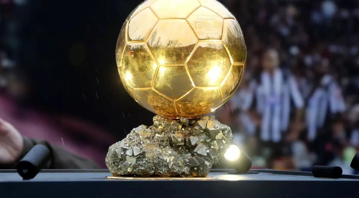 Trofeul BAlonul de Aur decernat celui mai bun fotbalist, decembrie 2025