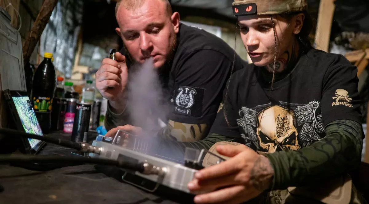 Operatori de drone ucraineni din brigada 56 pe linia frontului, luptând împotriva trupelor rusești în Donbas, 28 august 2025