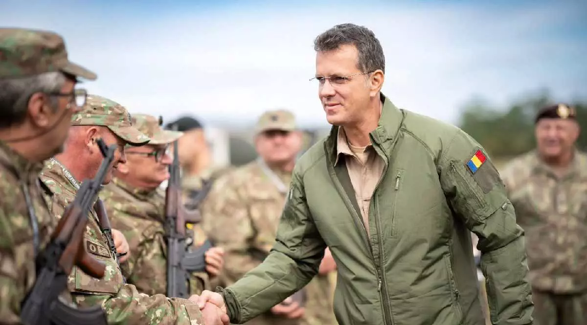 Efectele dezv&#259;luirilor din Libertatea: membrii guvernului &icirc;&#537;i public&#259; diplomele de studii