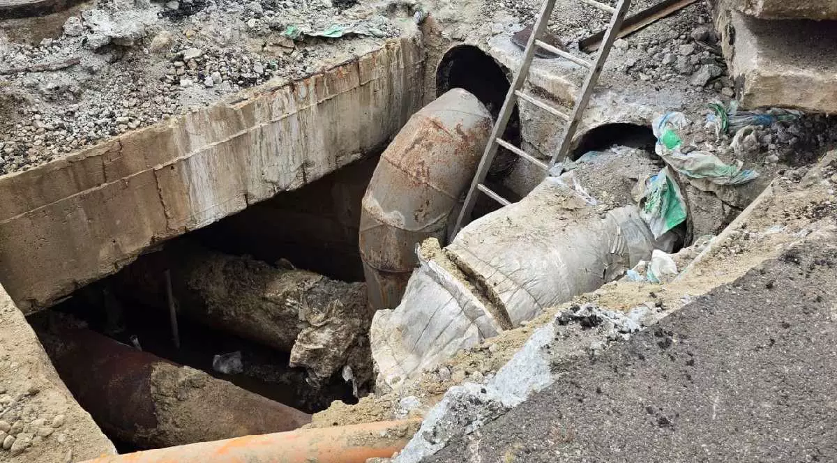 lucrări de înlocuire, modernizare și de reparații pe conductele rețelei termice