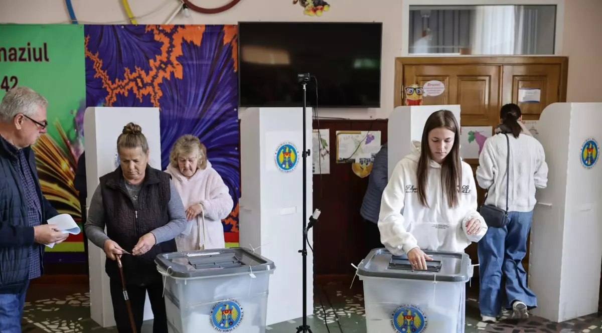 O palmă peste obrazul Moscovei. Alegerile din Moldova, studiu de caz în războiul hibrid