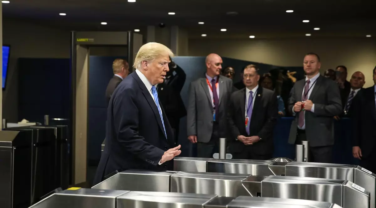 Donald Trump sosește la sediul Națiunilor Unite din New York, Statele Unite, 26 septembrie 2025
