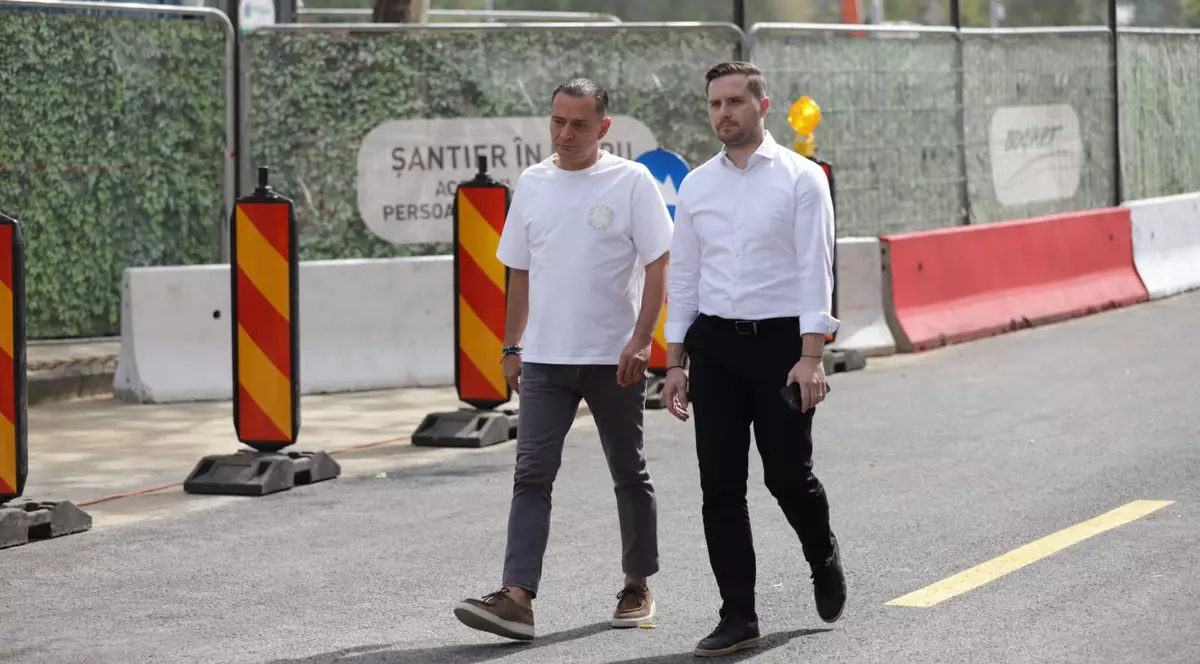 Daniel Băluță (stânga) și Stelian Bujduveanu (dreapta). Foto: Dumitru Angelescu / Libertatea