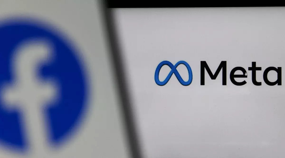 Sigla Facebook este afișată pe ecranul unui smartphone cu Meta AI în fundal.