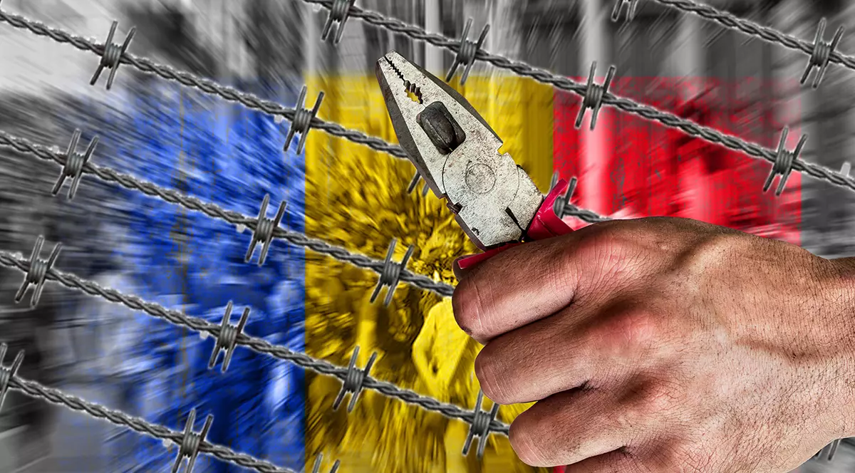 Drapelul României, migranți, sârmă ghimpată