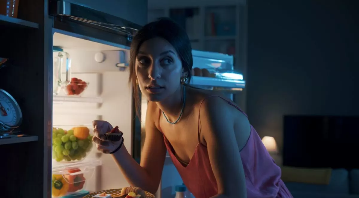 Trucuri pentru a scăpa de obiceiul de a mânca după cină