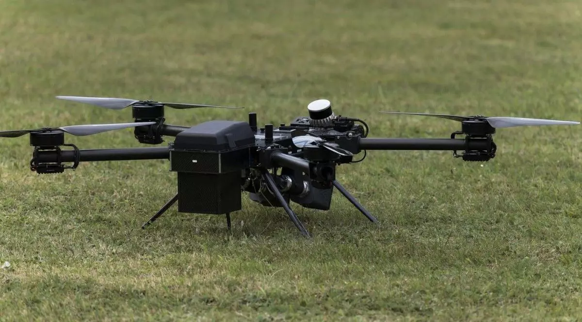 Bundeswehr prezintă drona interceptoare A1-Falke de la Argus Interception la expoziția de apărare cu drone din a doua zi a exercițiului de amploare „Red Storm Bravo”, 26 septembrie 2025, Hamburg