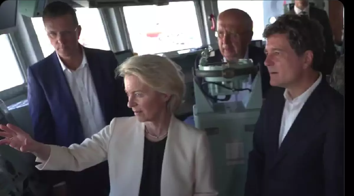 Ursula von der Leyen, alături de Nicușor Dan, la bordul fregatei Regele Ferdinand Captură X @vonderleyen