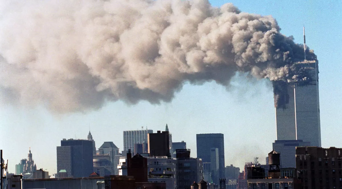 Momentul în care World Trade Center New York este lovit