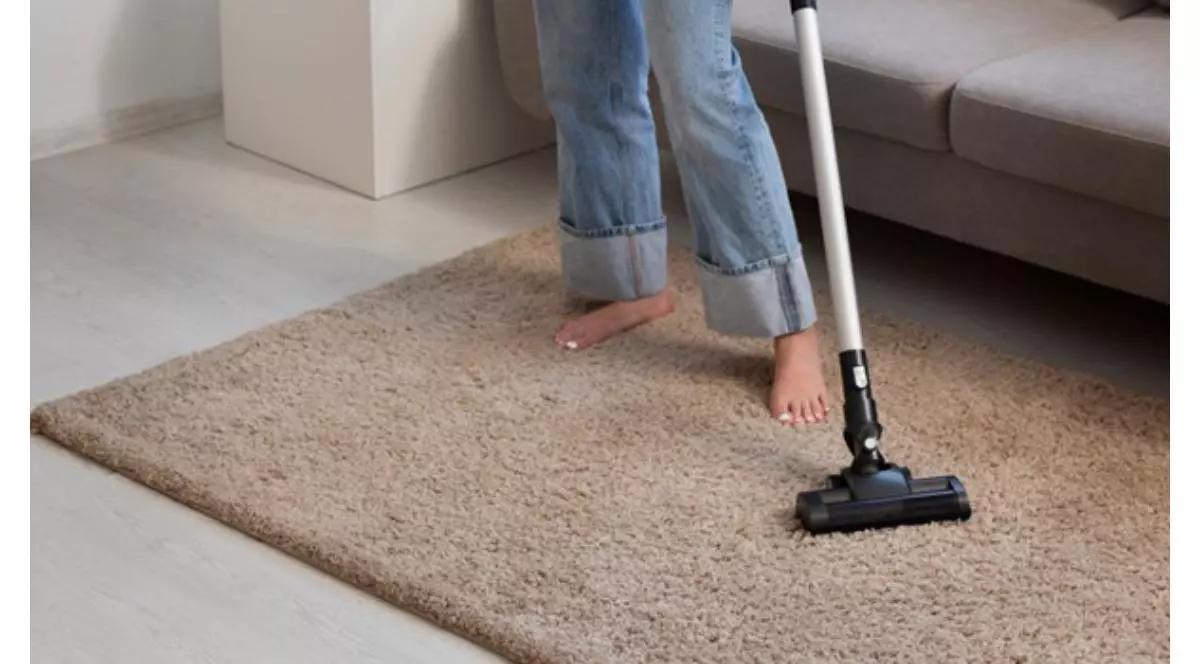 5 obiceiuri care îți pot strica aspiratorul vertical