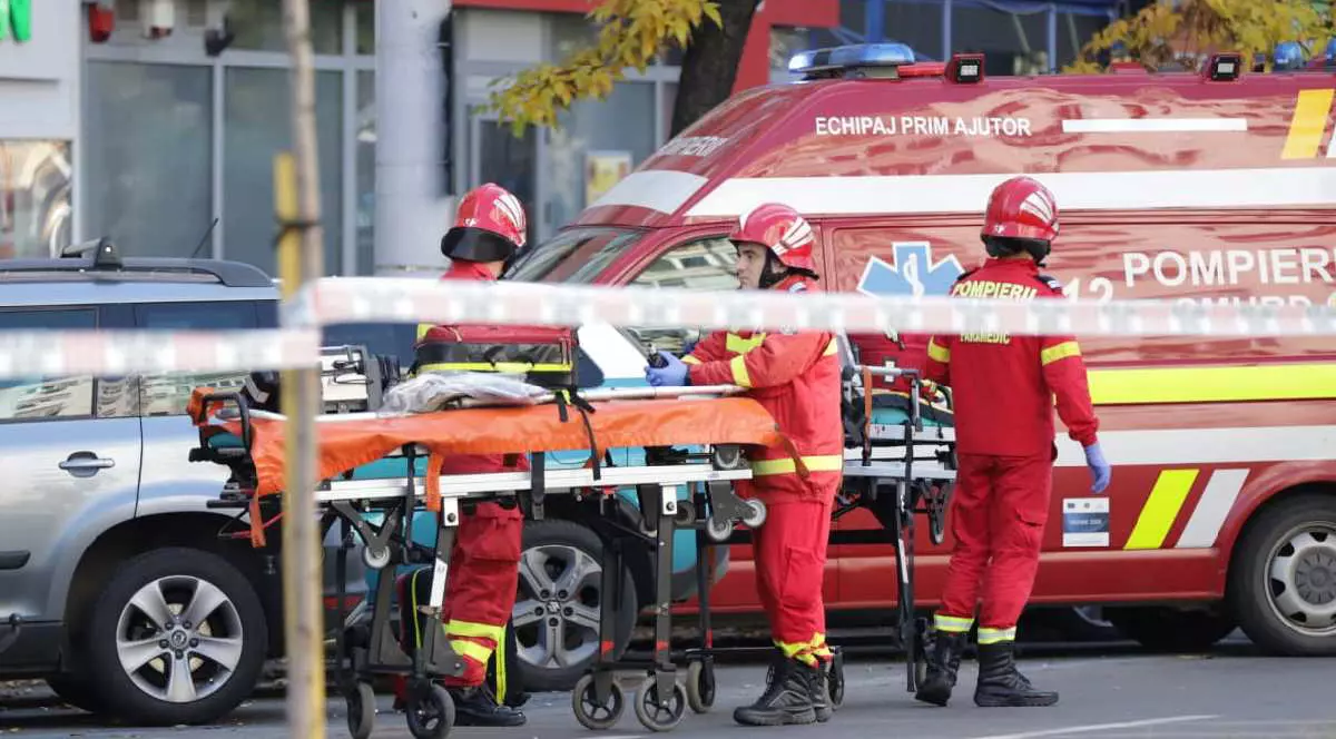 Pompierii au intervenit în urma exploziei care a avut loc în blocul din cartierul Rahova