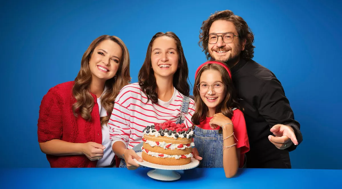 Imagini emoționante cu fata cea mică a lui Florin Dumitrescu. Mia a împlinit 11 ani. „Este o minune și știe asta. E carismatică și neobosit de vorbăreață”