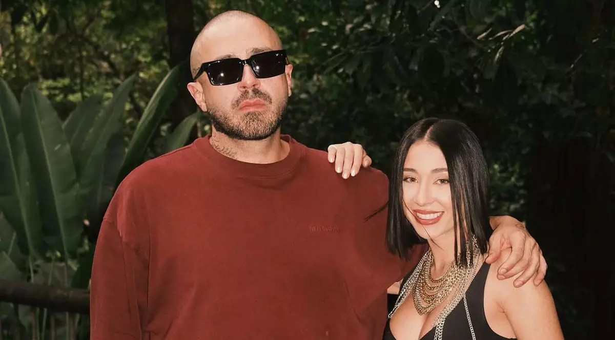 DJ Pope și Nicole Cherry în Medellin (Columbia)