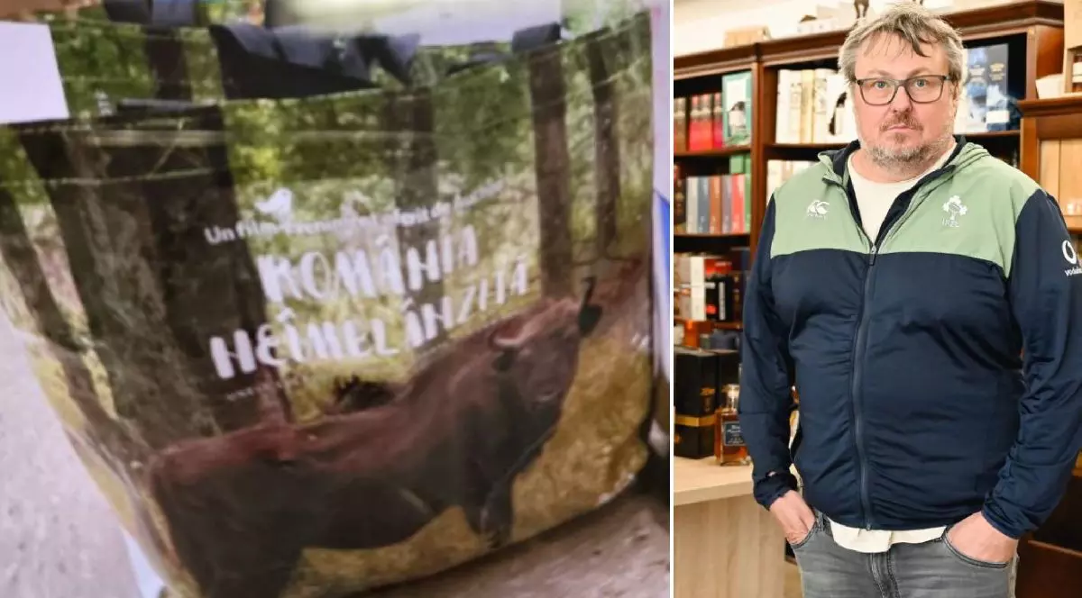 Colaj cu dou[ forografii, cu o pungă pe care scrie „România neâmplânzităț și un bărbat cu ochelari îmbrăcat în blugi și cu un hanorac, având pe fundal sticule cu băutură așezate pe mai multe piese de mobilier