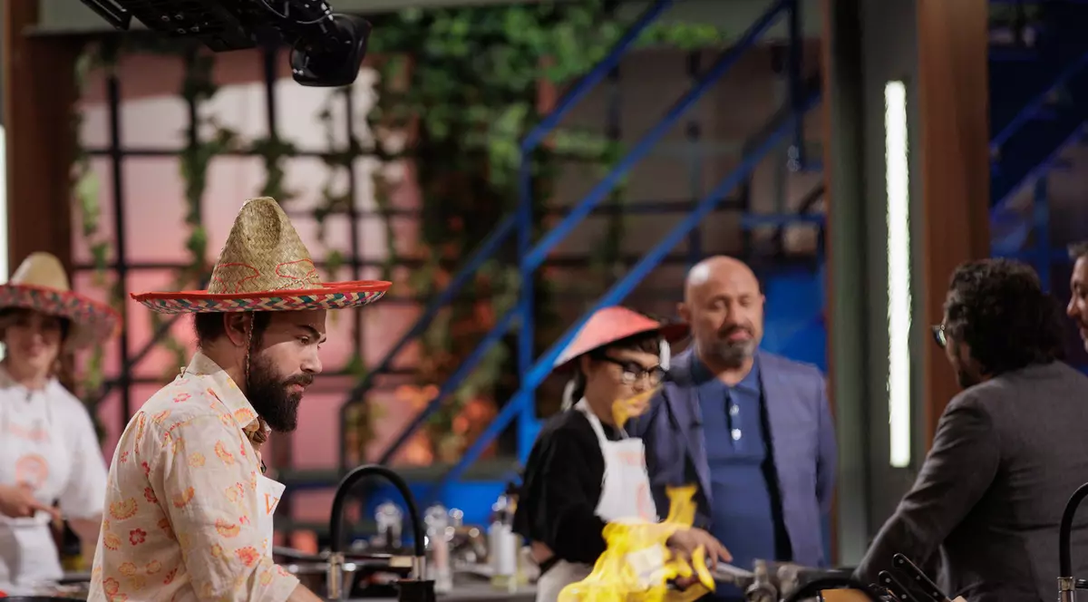 „MasterChef” 27 octombrie 2025. Provocarea de care vor avea parte concurenții. „Ori omorâți un chef, ori primiți aplauze de la doi. E alegerea voastră”