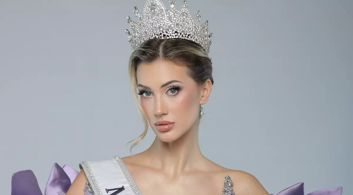 Cine este Cătălina Jacob, reprezentanta României la Miss Universe 2025. Concursul are loc în Thailanda