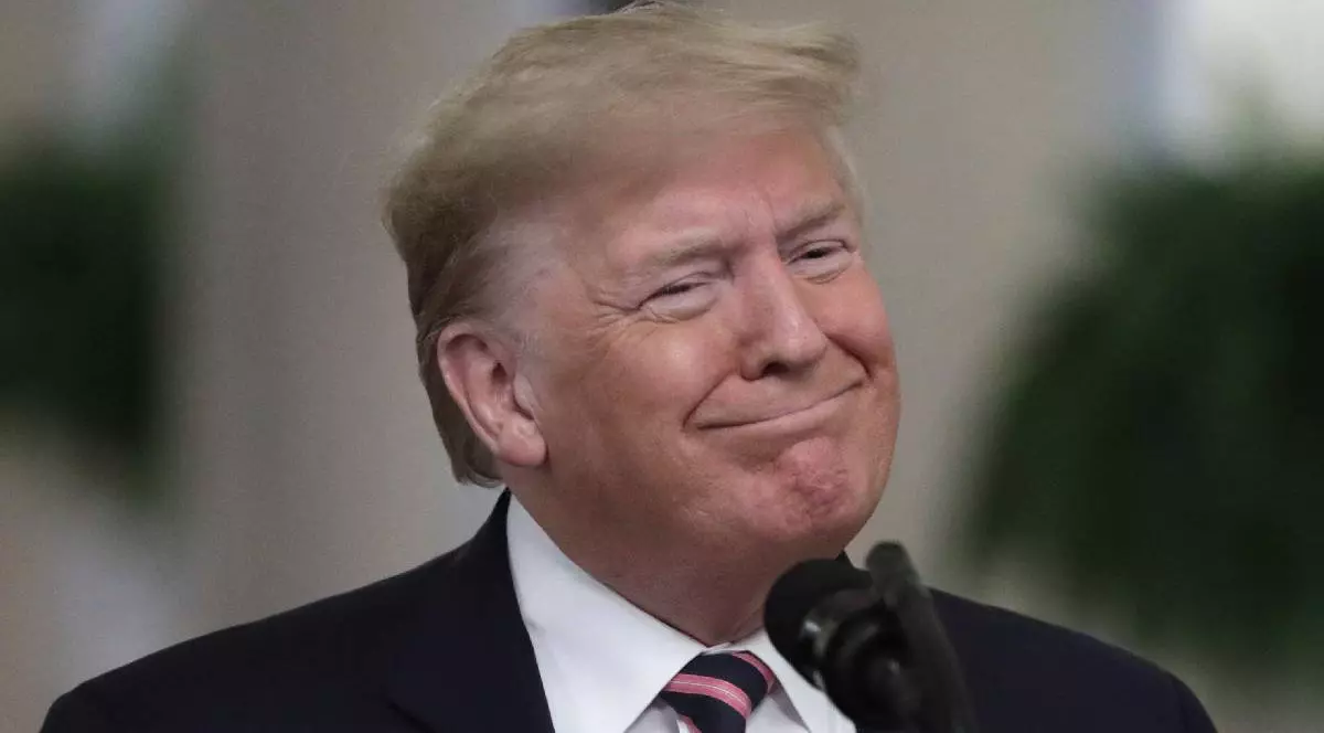 Președintele SUA, Donald Trump, zâmbește încântat