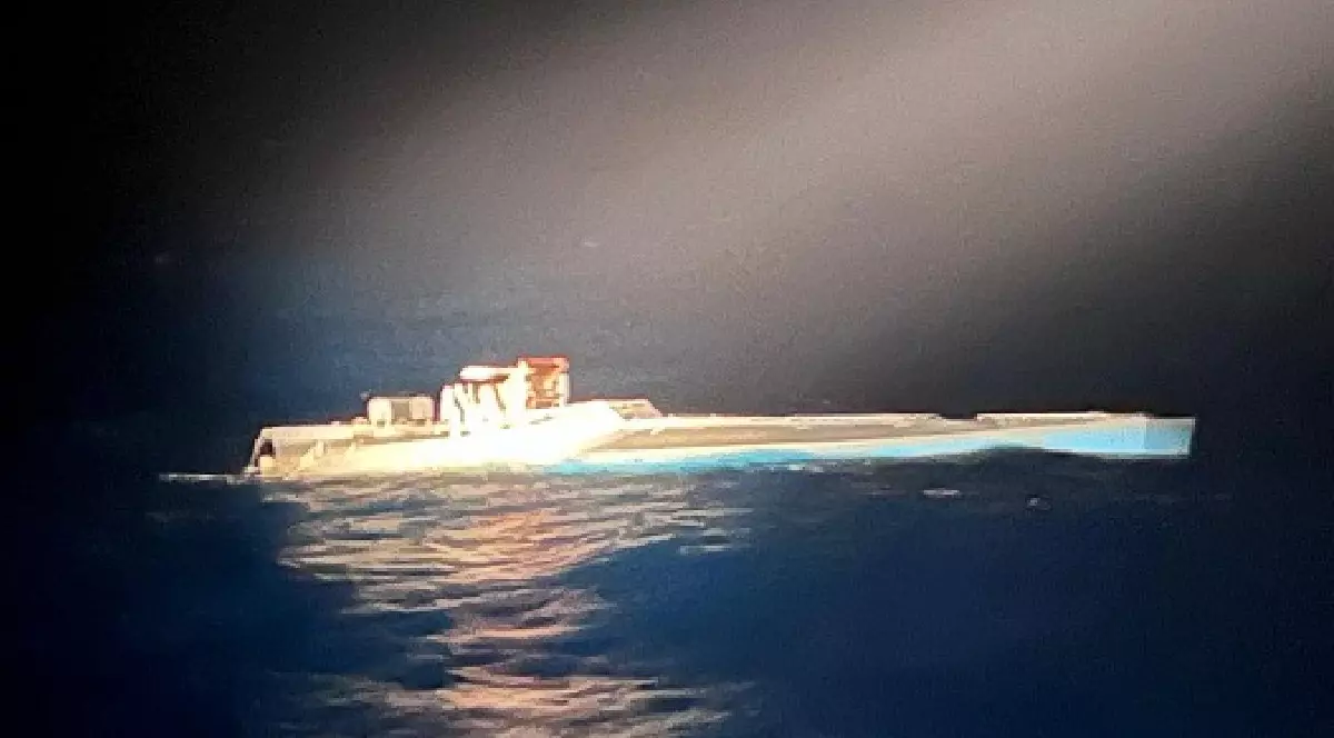 Submarin cu droguri - Oceanul Atlantic