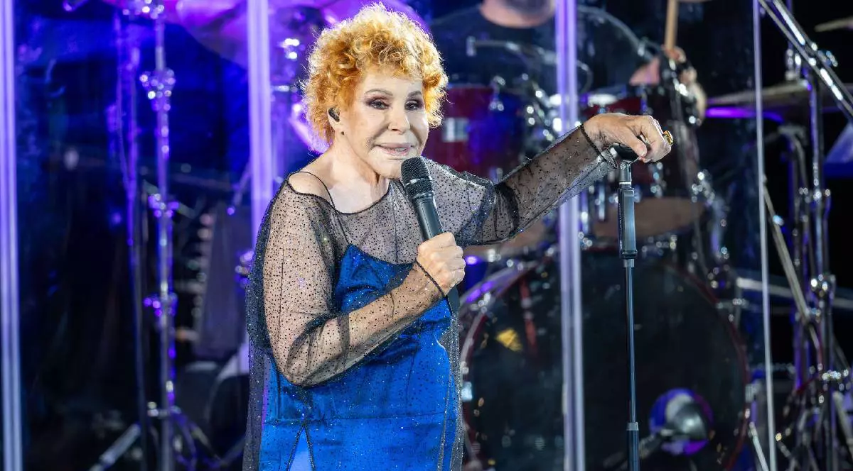 Ornella Vanoni în timpul concertului Ornella Vanoni Senza Fine Tour la Terme di Caracalla din Roma, Italia, pe 06 iunie 2024