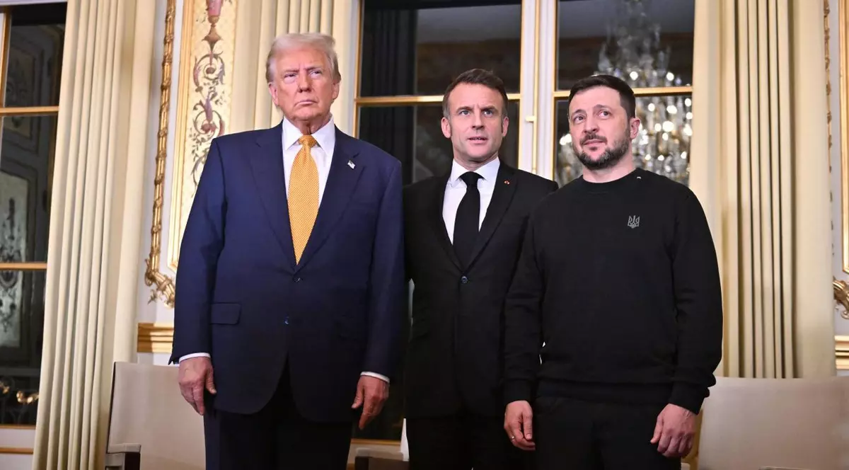 Trump, Macron și Zelenski, trei dintre liderii implicați în negocierile de pace
